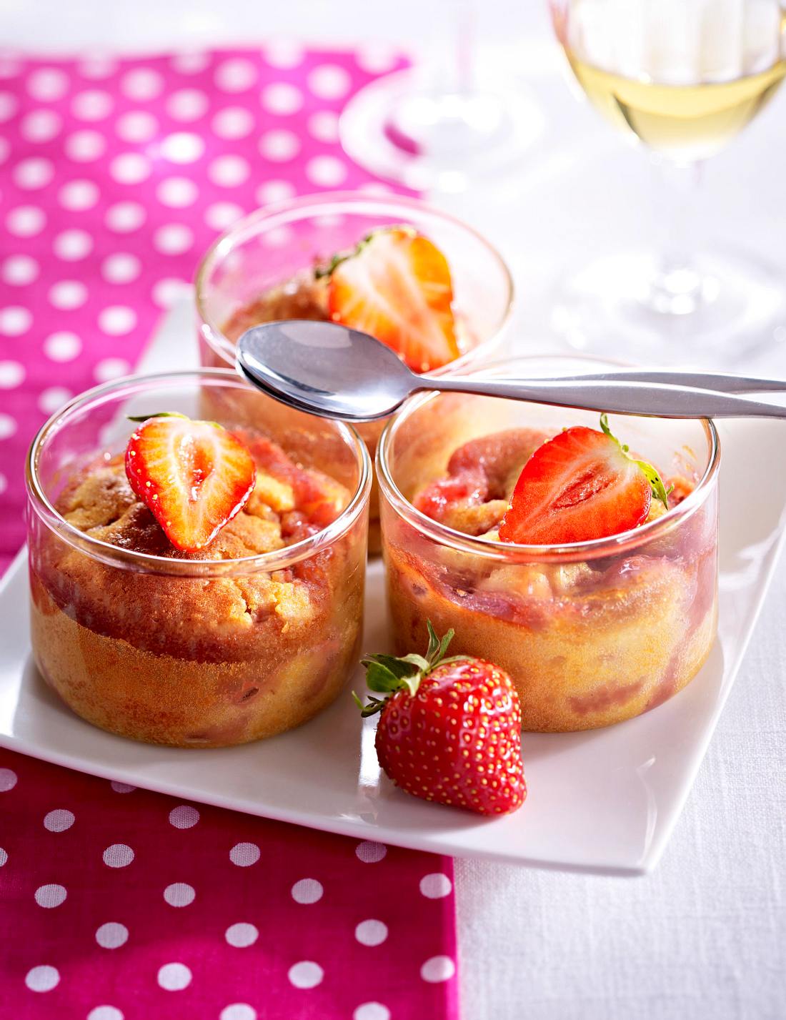 Erdbeerkuchen im Glas Rezept Erdbeerkuchen im Glas Rezept