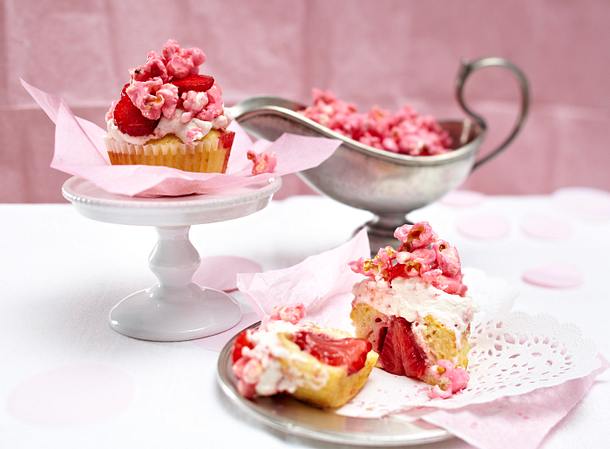 Erdbeermuffins mit Popcorn Rezept