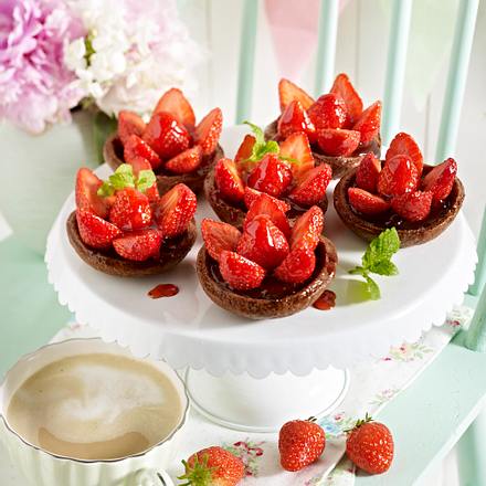 Erdbeertortchen Mit Schokoladencreme Rezept Lecker