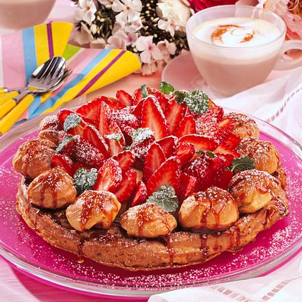 Erdbeertorte mit Orangencreme Rezept Erdbeertorte mit Orangencreme Rezept