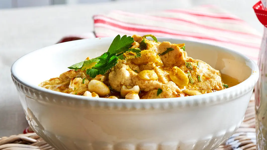 Erdnuss-Curry-Dip Rezept - Foto: LECKER @ Bauer Media Group
