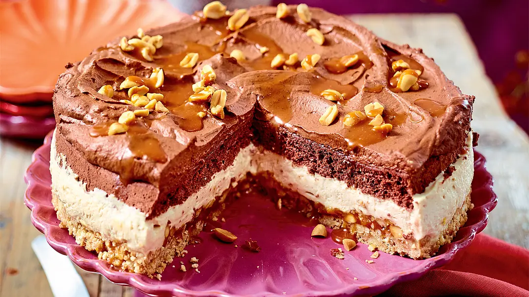 Erdnuss-Karamell-Schokotorte Rezept - Foto: LECKER @ Bauer Media Group
