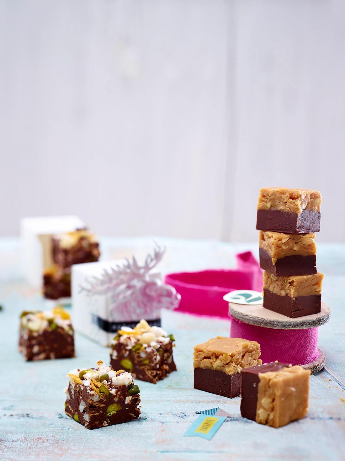 Erdnuss-Schoko-Fudge und Rocky Road Fudge Rezept | LECKER