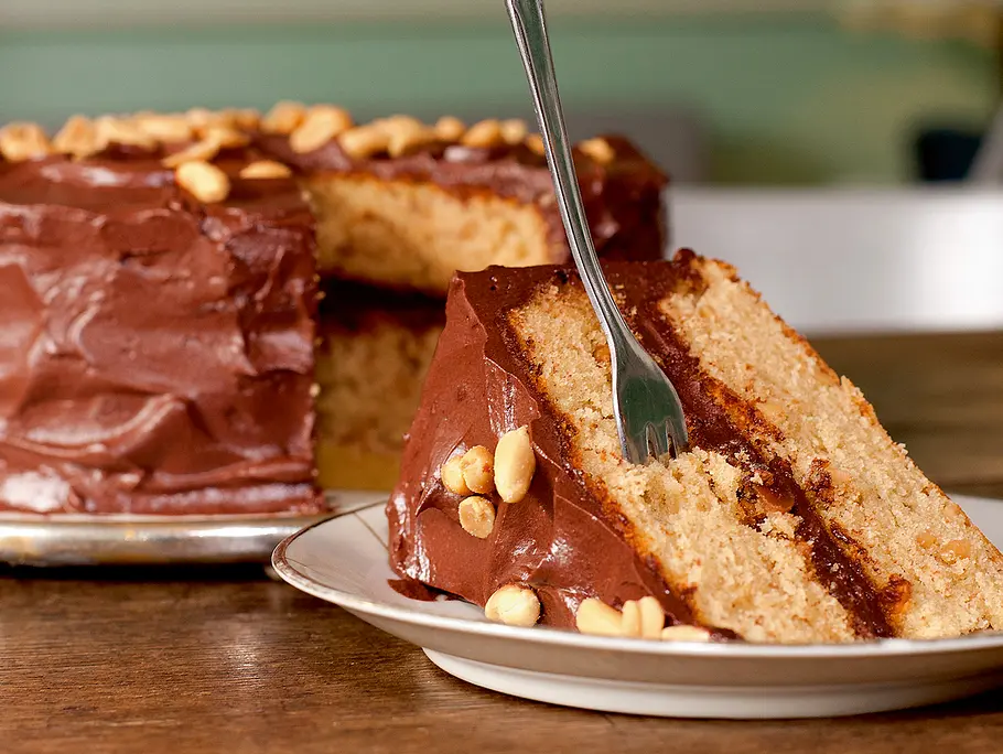 Erdnussbuttertorte mit Schokofrosting Rezept Erdnussbuttertorte mit Schokofrosting Rezept