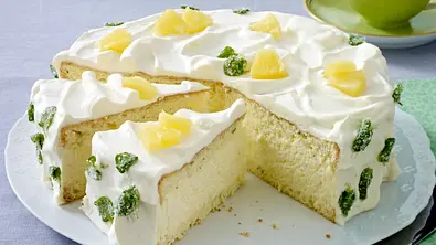 Erfrischende Ananas-Minz-Torte Rezept - Foto: LECKER @ Bauer Media Group