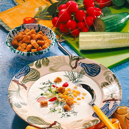 Erfrischende Gurken-Mais-Kaltschale Rezept Erfrischende Gurken-Mais-Kaltschale Rezept