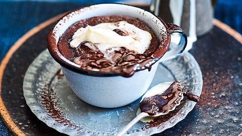 Espressopudding mit Schokoschmelz Rezept - Foto: House of Food / Bauer Food Experts KG