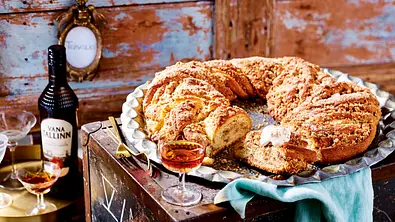 Estnischer Kringle mit Zimt und Mandeln Rezept - Foto: LECKER @ Bauer Media Group