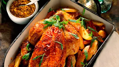 Estragonhuhn mit Senfkartoffeln Rezept - Foto: LECKER @ Bauer Media Group