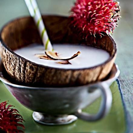 Exotische Drinks: Selbstgemachte Kokosmilch Rezept Exotische Drinks: Selbstgemachte Kokosmilch Rezept