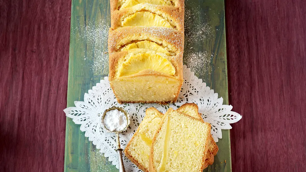 Exotischer Zitronen-Ananas-Kuchen Rezept - Foto: LECKER @ Bauer Media Group Exotischer Zitronen-Ananas-Kuchen Rezept - Foto: LECKER @ Bauer Media Group