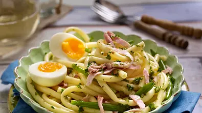 Express-Makkaroni mit Schinken und Ei Rezept - Foto: LECKER @ Bauer Media Group