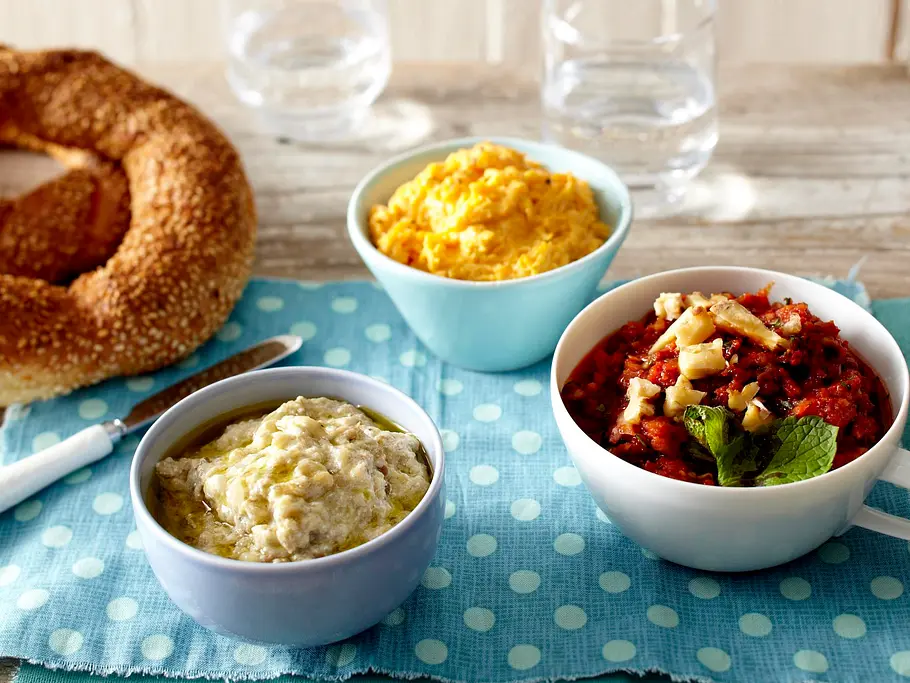 Ezmeler (Türkische Dips) Rezept Ezmeler (Türkische Dips) Rezept