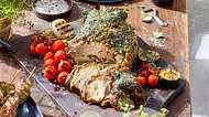 Schweinebraten  mit Petersilienpesto Rezept - Foto: LECKER @ Bauer Media Group