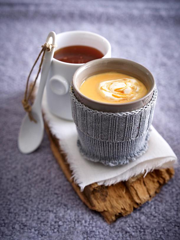 Heiße Sanddornmilch mit Sahne Rezept Heiße Sanddornmilch mit Sahne Rezept