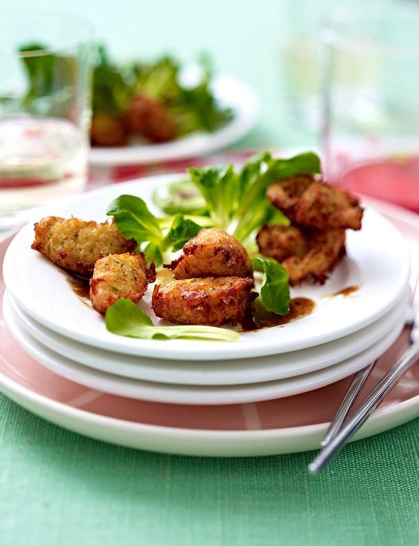 Salade aux accras de crabe Rezept