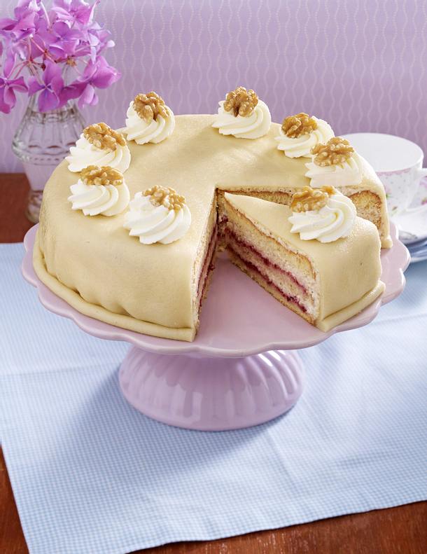 Klassische Nusstorte Rezept Klassische Nusstorte Rezept