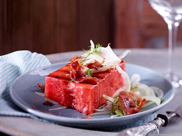 Gegrillte Wassermelone mit Bacon Rezept Gegrillte Wassermelone mit Bacon Rezept
