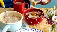 Perfektes Porridge nach Jamie Oliver - Foto: LECKER @ Bauer Media Group Perfektes Porridge nach Jamie Oliver - Foto: LECKER @ Bauer Media Group