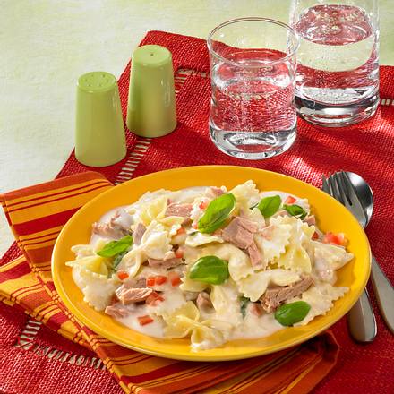 Farfalle in Thunfisch-Sahnesoße Rezept Farfalle in Thunfisch-Sahnesoße Rezept