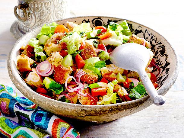 Fattouche (Orientalischer Brotsalat) Rezept Fattouche (Orientalischer Brotsalat) Rezept
