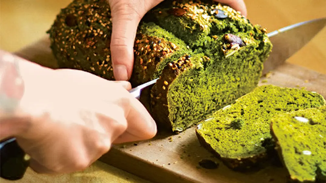 Feel-Better-Spinatbrot Rezept - Foto: LECKER @ Bauer Media Group Feel-Better-Spinatbrot Rezept - Foto: LECKER @ Bauer Media Group