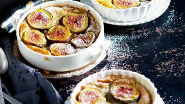 Feigen-Clafoutis mit Wodka Rezept - Foto: LECKER @ Bauer Media Group Feigen-Clafoutis mit Wodka Rezept - Foto: LECKER @ Bauer Media Group