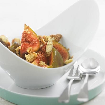 Feigen in Portweinsoße mit Cantuccini Rezept Feigen in Portweinsoße mit Cantuccini Rezept