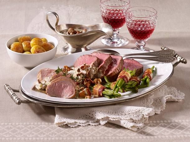Feine Filetplatte mit Pilzrahm Rezept Feine Filetplatte mit Pilzrahm Rezept