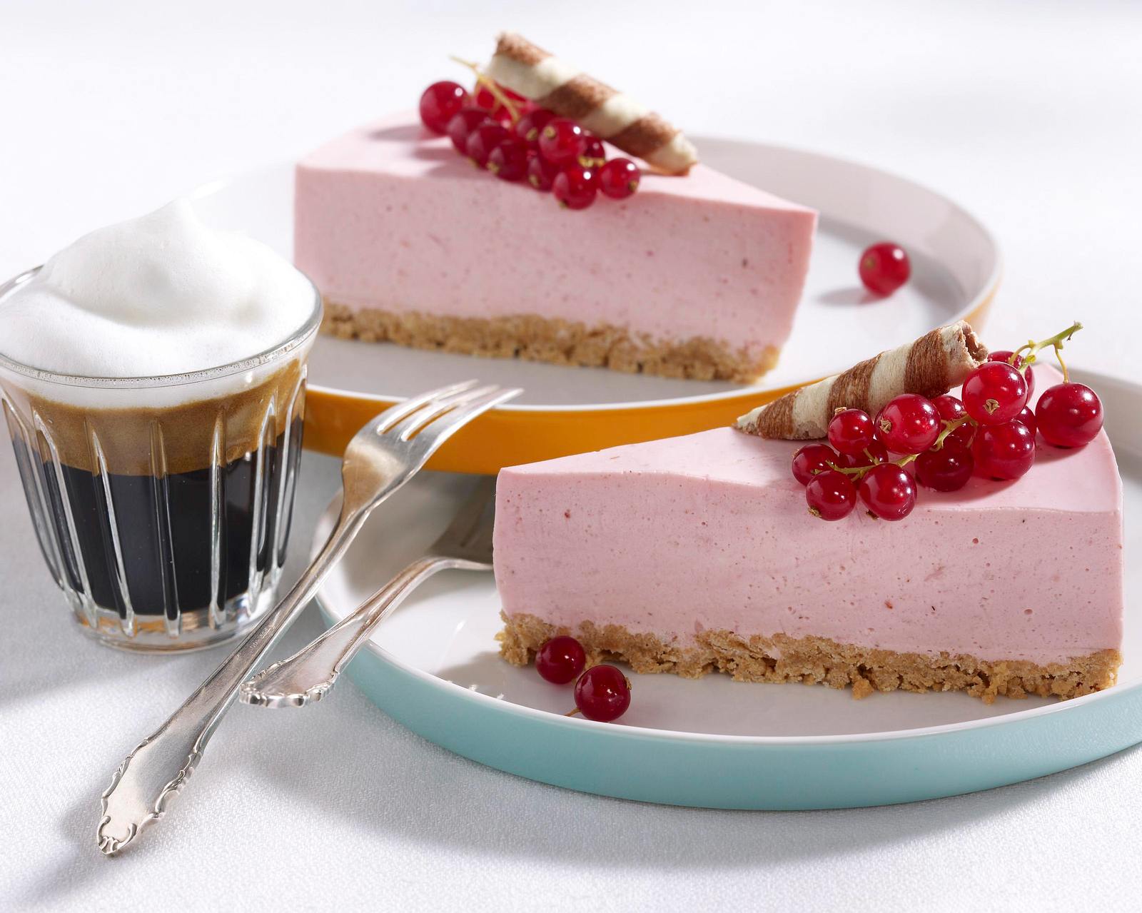 Feine Johannisbeer-Torte Rezept | LECKER