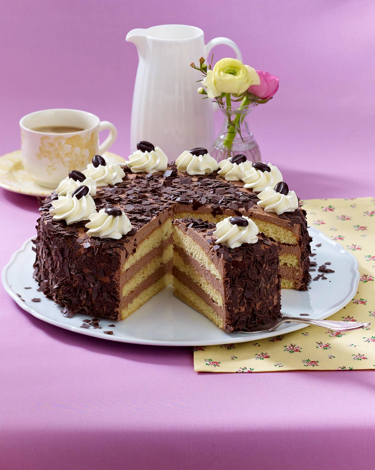 Feine Mokka-Buttercreme-Torte Rezept