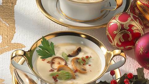Feine Pilzcremesuppe Rezept - Foto: House of Food / Bauer Food Experts KG