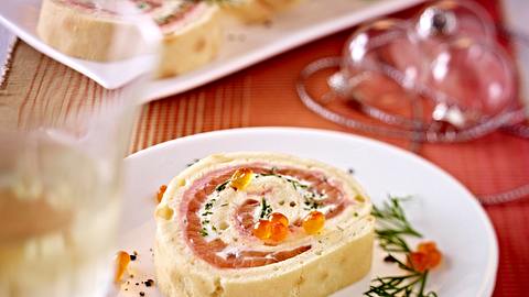 Feine Ricotta-Lachs-Rolle Rezept - Foto: House of Food / Bauer Food Experts KG