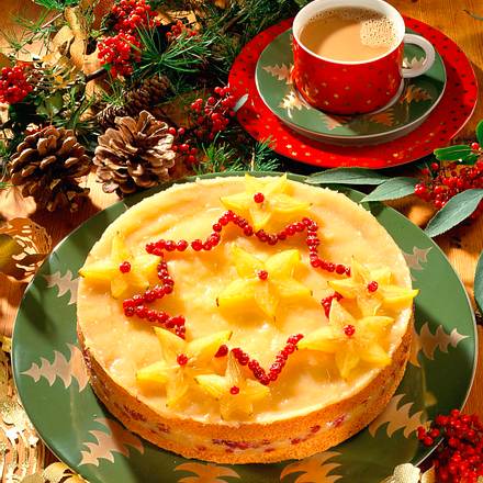 Feine Sandkuchentorte mit Ananascreme und Preiselb Rezept Feine Sandkuchentorte mit Ananascreme und Preiselb Rezept