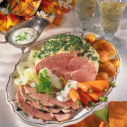 Feiner Schinkenbraten mit Röstkartoffeln und Kräutern Rezept Feiner Schinkenbraten mit Röstkartoffeln und Kräutern Rezept