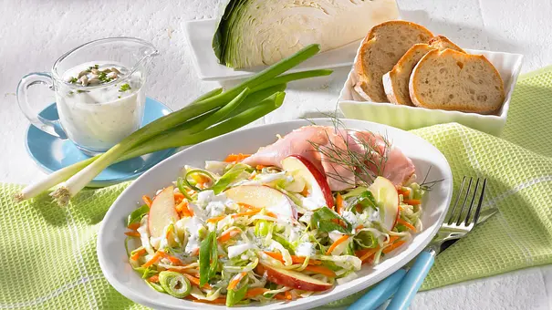 Feiner Weißkohlsalat Rezept - Foto: LECKER @ Bauer Media Group