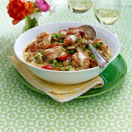 Feines Hähnchenragout mit Erbsen Rezept Feines Hähnchenragout mit Erbsen Rezept