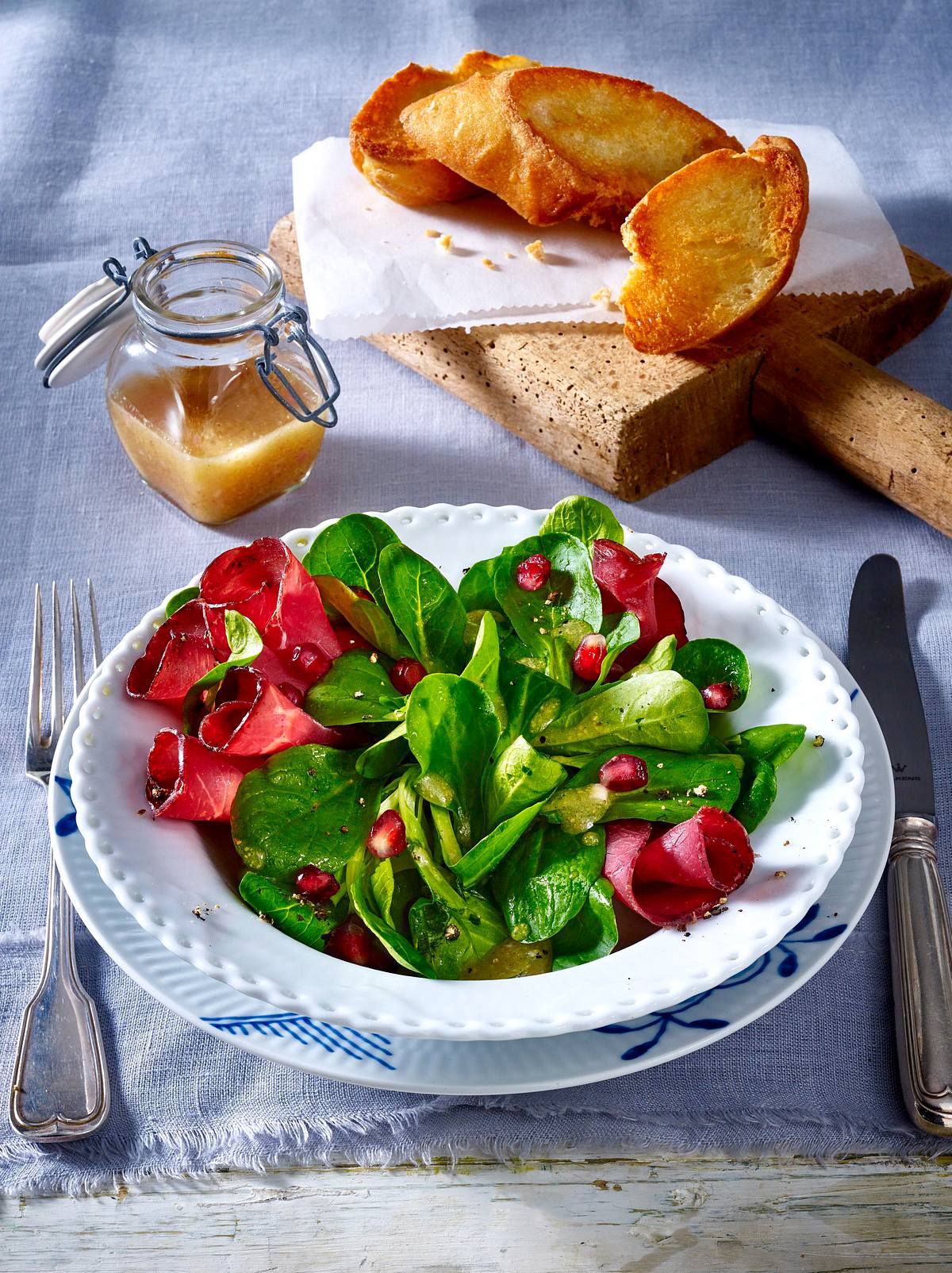 Feldsalat mit Bündner Fleisch Rezept