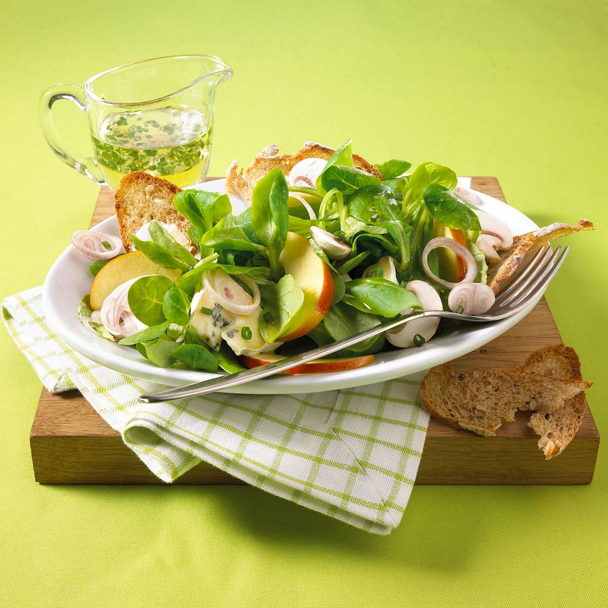 Feldsalat mit Champignons und Gorgonzola (Diät) Rezept