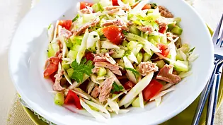 Fenchel-Salat mit Thunfisch Rezept - Foto: LECKER @ Bauer Media Group Fenchel-Salat mit Thunfisch Rezept - Foto: LECKER @ Bauer Media Group