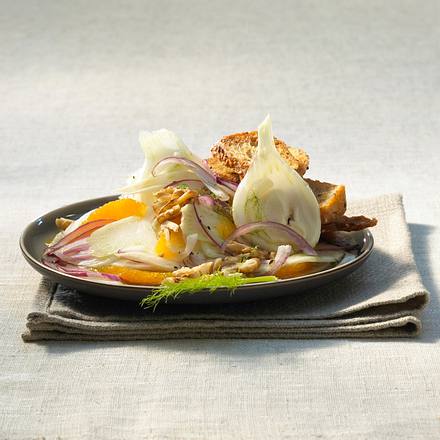 Fenchel-Salat mit Walnüssen Rezept