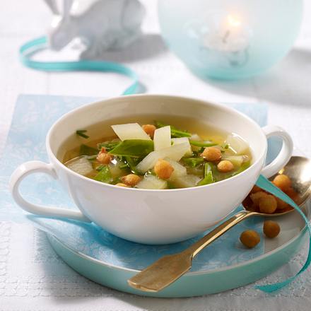 Festliche Gemüsesuppe mit Backerbsen Rezept Festliche Gemüsesuppe mit Backerbsen Rezept