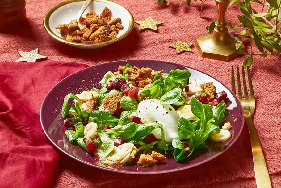 Festlicher Feldsalat mit Rote Bete und Honigkuchen-Chips Rezept