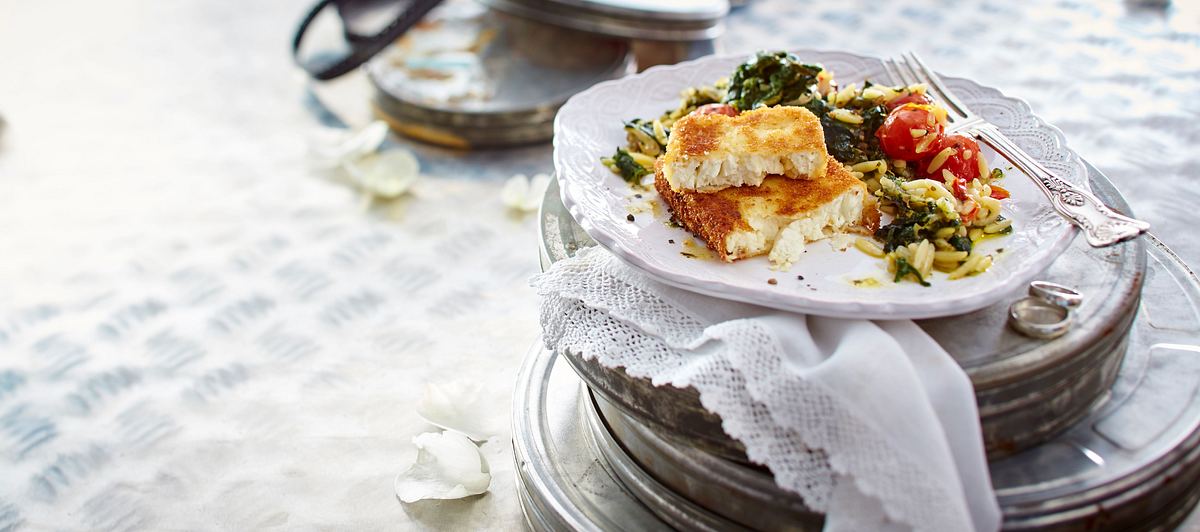 Feta-Schnitzel mit Spinat-Tomaten-Gemüse Rezept