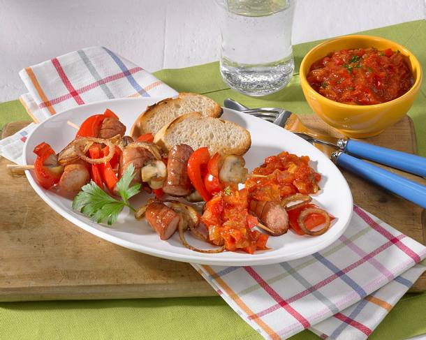 Feurige Wurst-Spieße Rezept Feurige Wurst-Spieße Rezept
