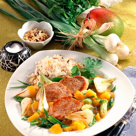 Filet auf pikantem Zwiebelgemüse Rezept Filet auf pikantem Zwiebelgemüse Rezept