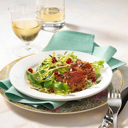 Filet mit Portweingelee auf Salat Rezept