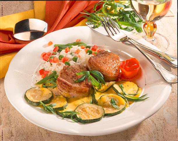 Filet mit Zucchini Rezept Filet mit Zucchini Rezept