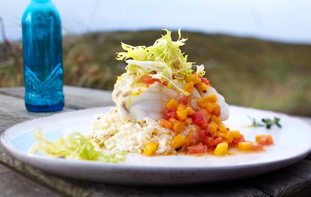 Filet vom Kabeljau mit Mangosalsa und cremigem Gewürzreis Rezept Filet vom Kabeljau mit Mangosalsa und cremigem Gewürzreis Rezept