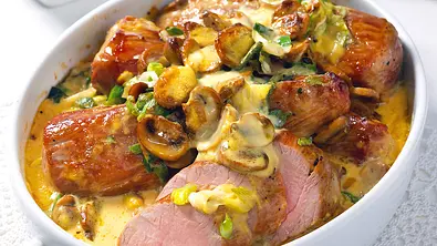 Filetkrüstchen mit Kräuter-Hollandaise Rezept - Foto: LECKER @ Bauer Media Group